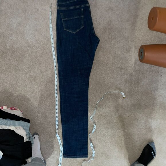 Old Navy Sweetheart Jeans – Women's - Picture 2 of 3